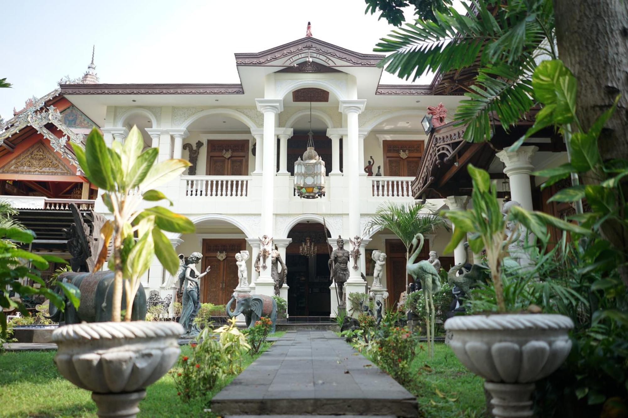 Rumah Pesik Art Heritage Gondowulung Экстерьер фото